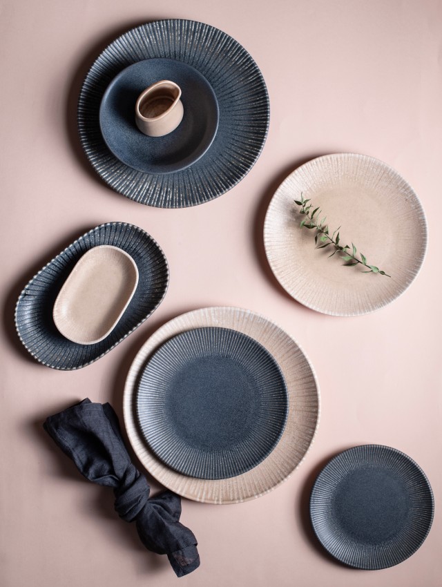 1972 by ID Fine — stoneware dokusu